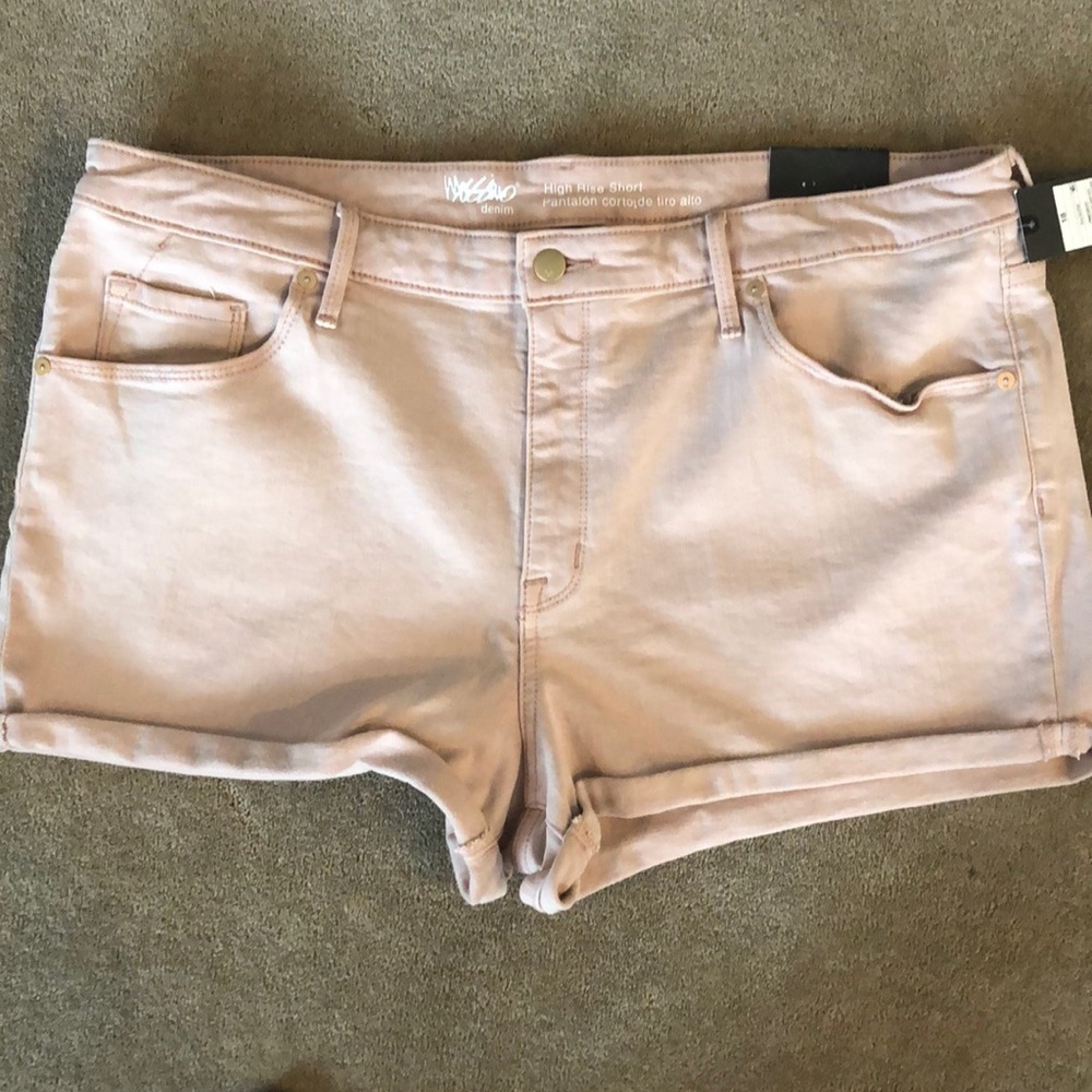 plus size, high rise shorts for curvy women